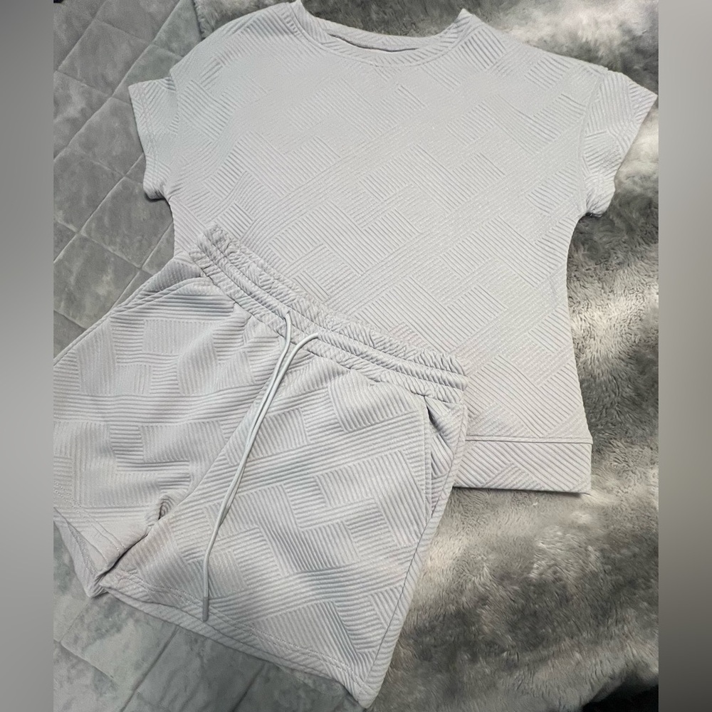 Women’s Textured Short Sleeve Top and Drawstring Shorts Set - Light Gray